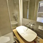 Waldkristall Hotel *