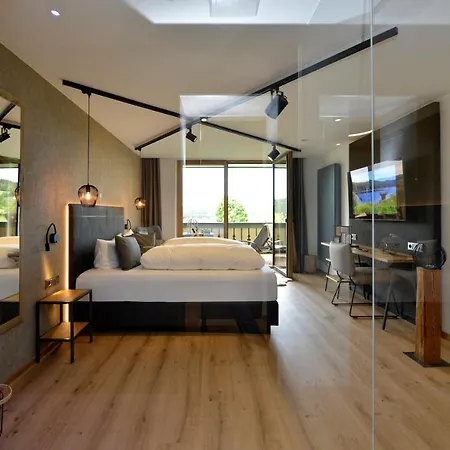 Waldkristall Hotel