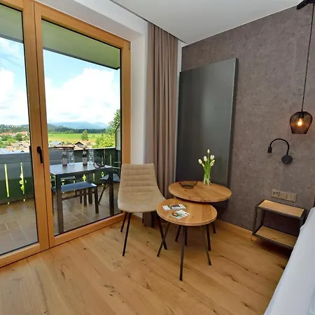Waldkristall Hotel *